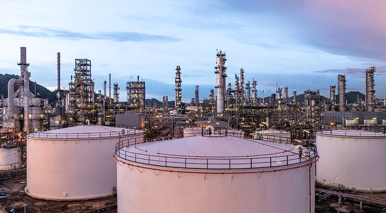 Fire Simulation and Radiation Study of Diesel Storage Tanks